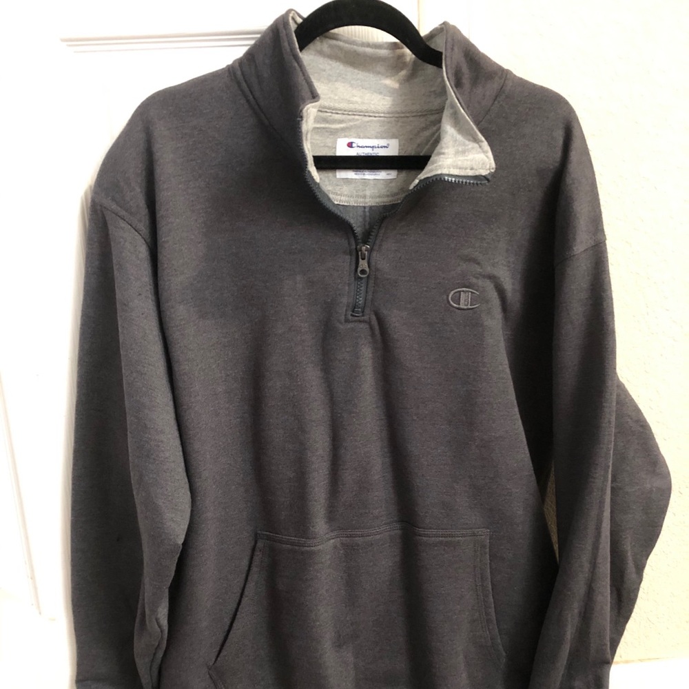 Champion Quarter Zip up